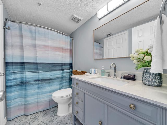 2001 Devmor Court UNIT 2C, Fort Walton Beach, FL 32548