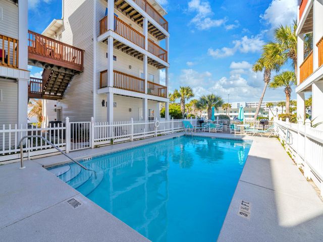 2001 Devmor Court UNIT 2C, Fort Walton Beach, FL 32548