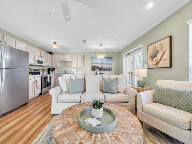 2001 Devmor Court UNIT 2C, Fort Walton Beach, FL 32548