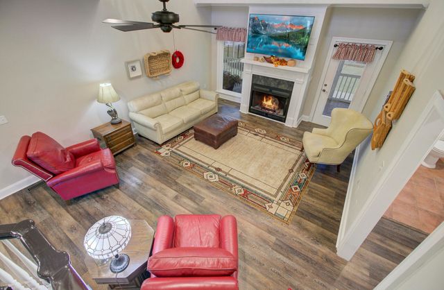 933 Tree Farm Lane, Cross, SC 29436