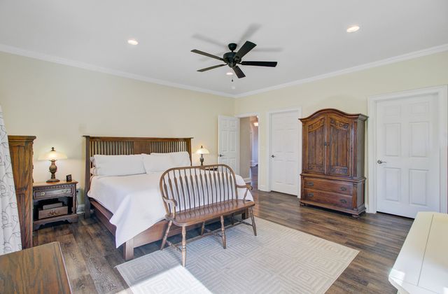 933 Tree Farm Lane, Cross, SC 29436