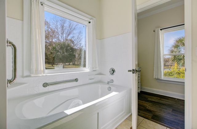 933 Tree Farm Lane, Cross, SC 29436