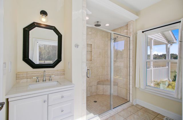 933 Tree Farm Lane, Cross, SC 29436