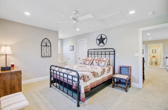 933 Tree Farm Lane, Cross, SC 29436