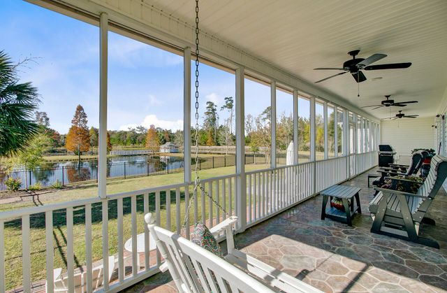 933 Tree Farm Lane, Cross, SC 29436