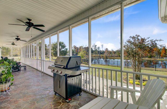 933 Tree Farm Lane, Cross, SC 29436