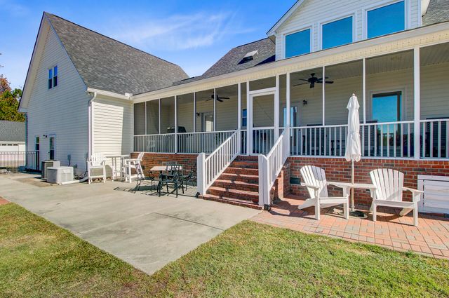 933 Tree Farm Lane, Cross, SC 29436