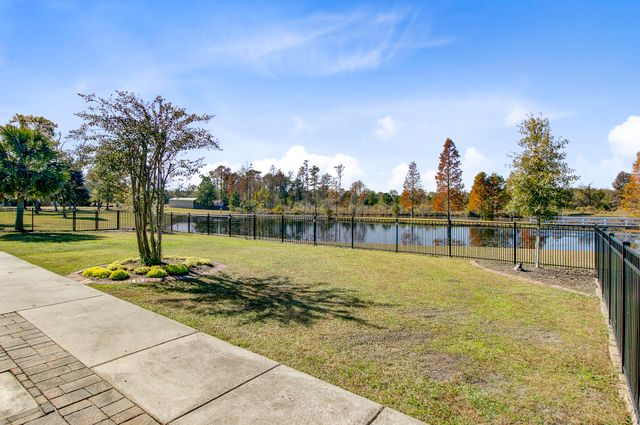 933 Tree Farm Lane, Cross, SC 29436
