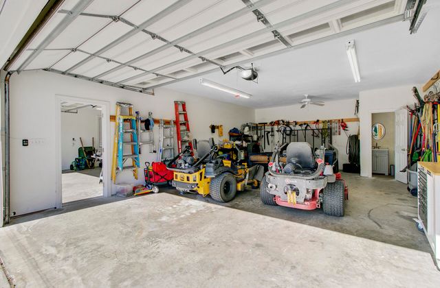 933 Tree Farm Lane, Cross, SC 29436