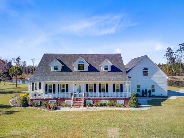 933 Tree Farm Lane, Cross, SC 29436