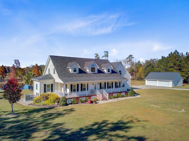 933 Tree Farm Lane, Cross, SC 29436