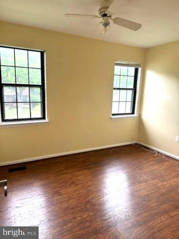 12421 ALEXANDER CORNELL DR, Fairfax, VA 22033