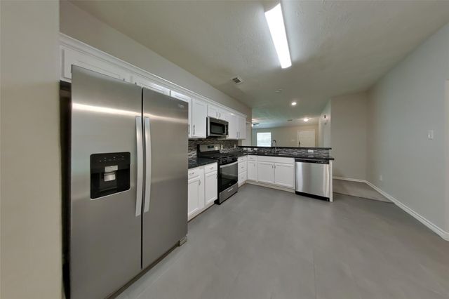 25402 Holyoke Lane, Spring, TX 77373