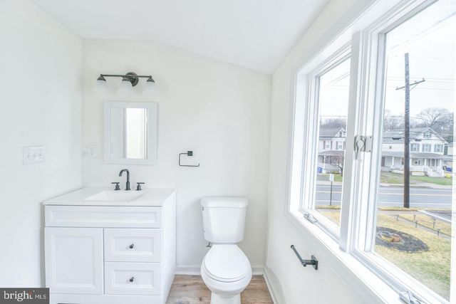 678 DELAWARE AVENUE, Roebling, NJ 08554