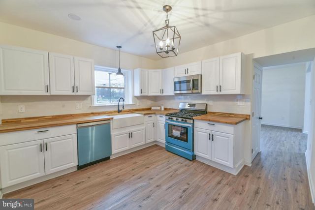 678 DELAWARE AVENUE, Roebling, NJ 08554