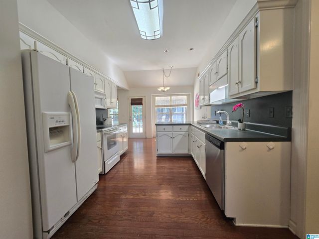 1432 PRIMROSE LANE, Hoover, AL 35244
