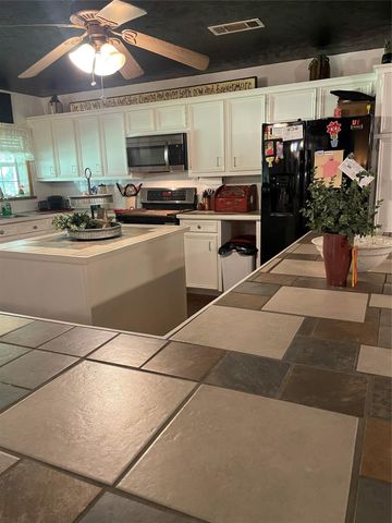 765 Fm 2781, Lovelady, TX 75851