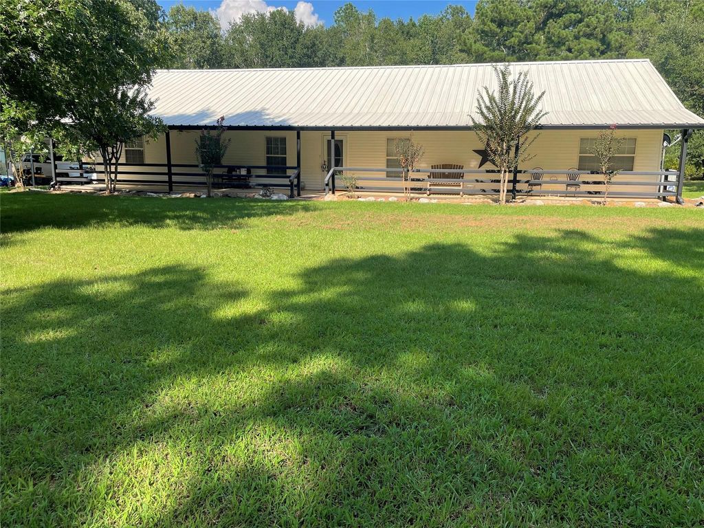 765 Fm 2781, Lovelady, TX 75851
