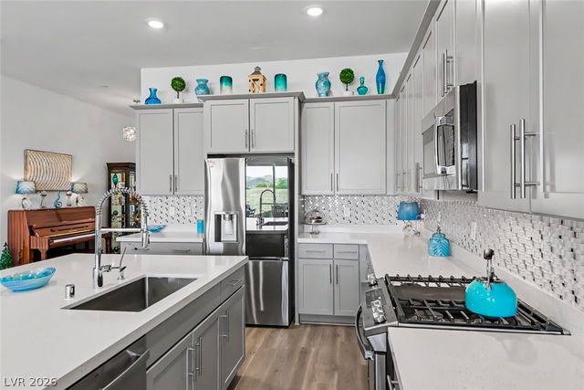 9 Charlotte Ridge Place, Henderson, NV 89011