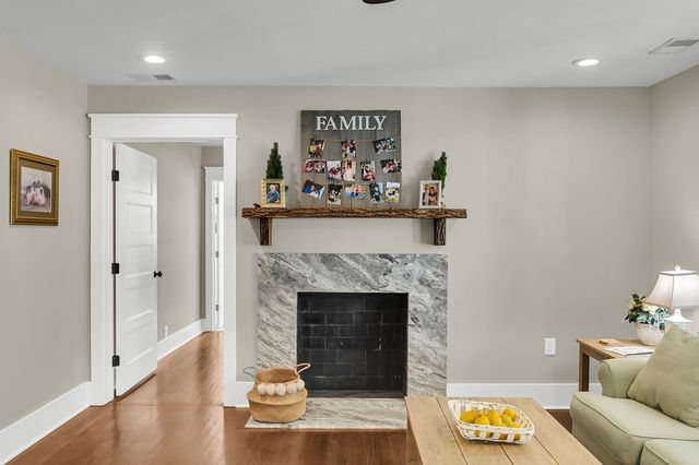 211 E Richardson Avenue, Summerville, SC 29483