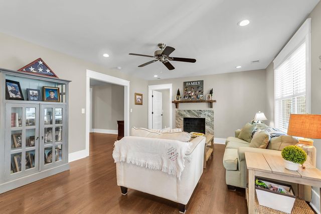 211 E Richardson Avenue, Summerville, SC 29483