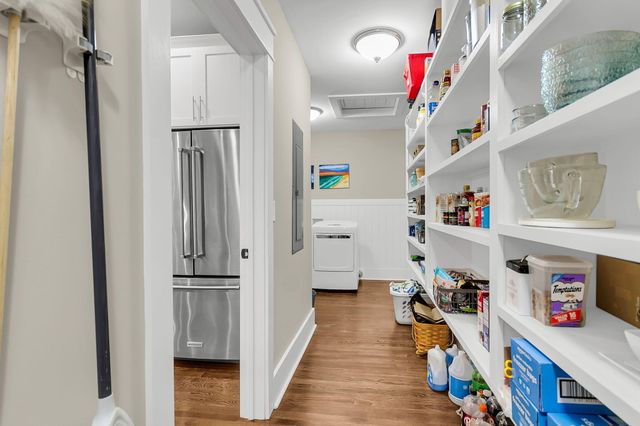 211 E Richardson Avenue, Summerville, SC 29483