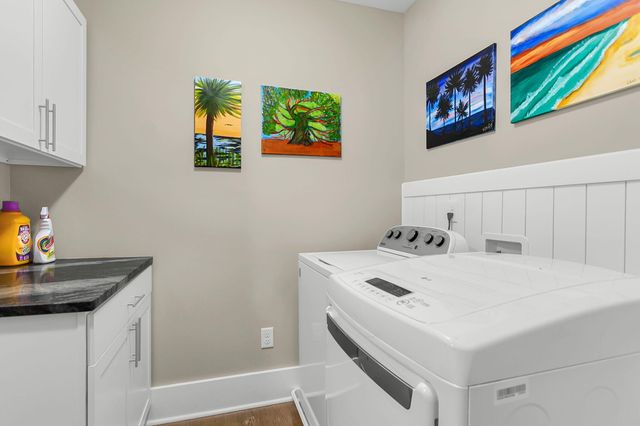 211 E Richardson Avenue, Summerville, SC 29483