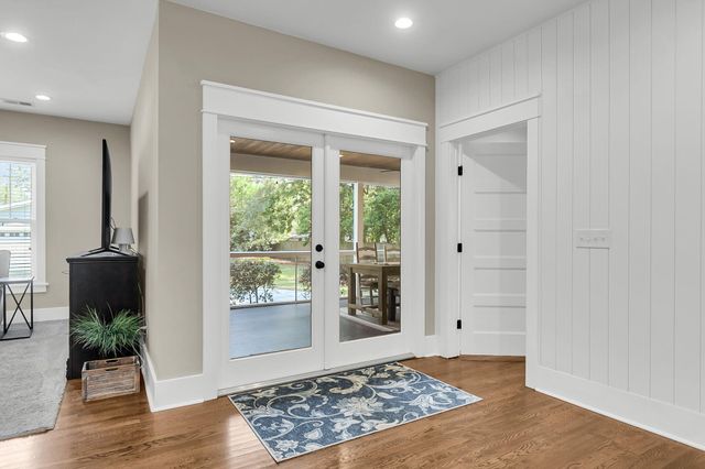 211 E Richardson Avenue, Summerville, SC 29483