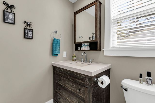 211 E Richardson Avenue, Summerville, SC 29483