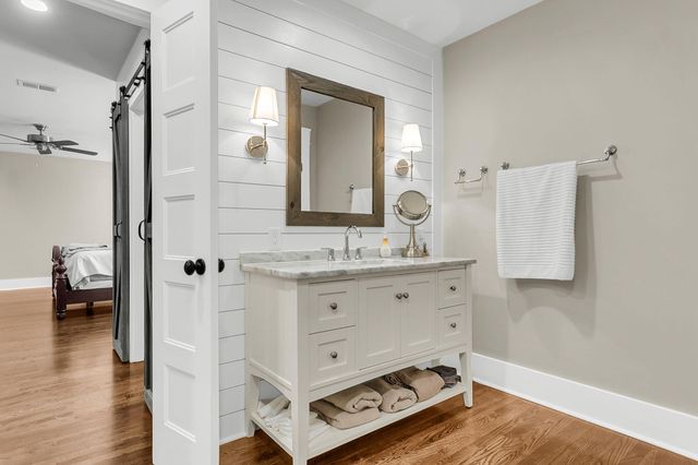 211 E Richardson Avenue, Summerville, SC 29483