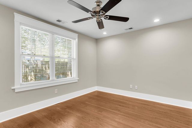 211 E Richardson Avenue, Summerville, SC 29483