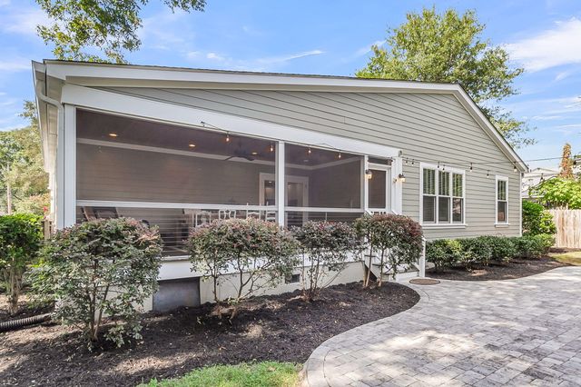 211 E Richardson Avenue, Summerville, SC 29483