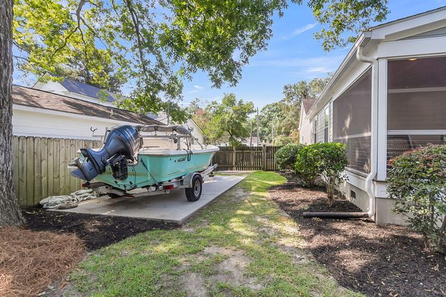 211 E Richardson Avenue, Summerville, SC 29483