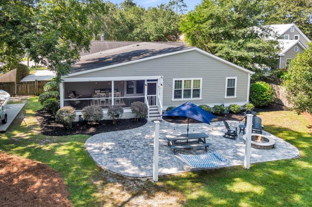 211 E Richardson Avenue, Summerville, SC 29483