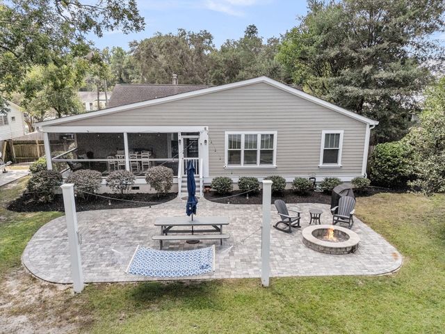 211 E Richardson Avenue, Summerville, SC 29483