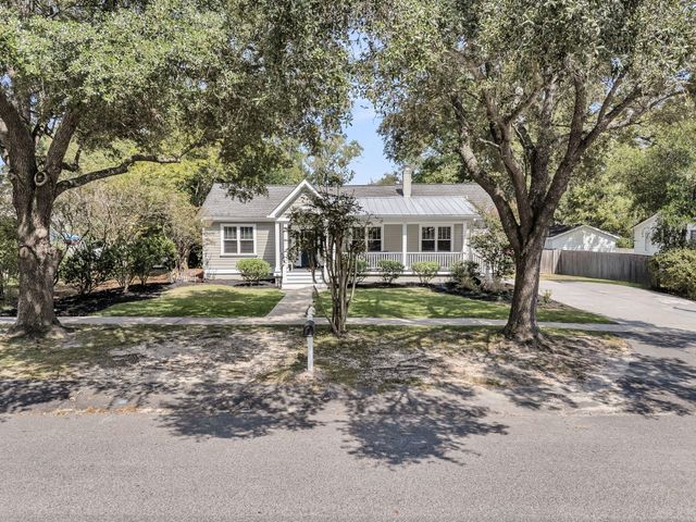 211 E Richardson Avenue, Summerville, SC 29483