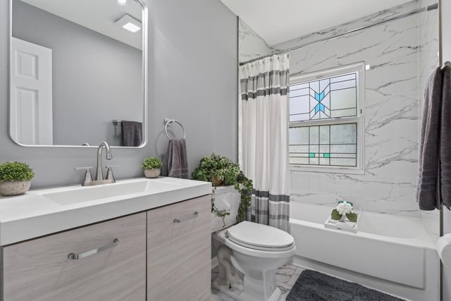 8207 W 127th Avenue, Cedar Lake, IN 46303