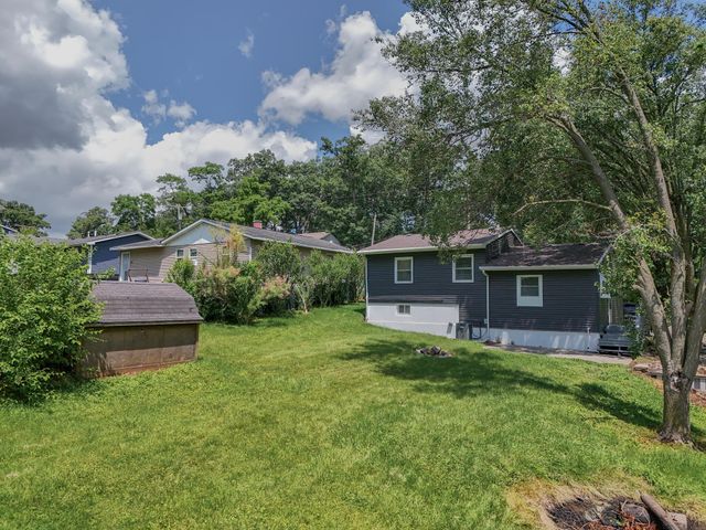 8207 W 127th Avenue, Cedar Lake, IN 46303