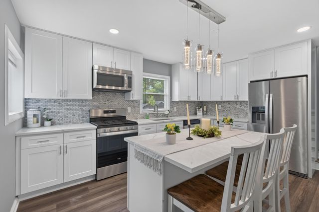 8207 W 127th Avenue, Cedar Lake, IN 46303