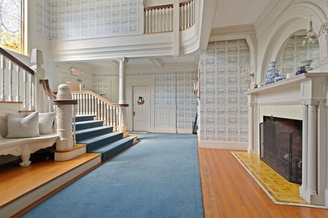 156 Chestnut Ave 6, North Andover, MA 01845
