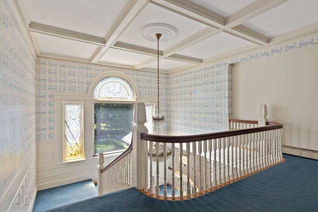 156 Chestnut Ave 6, North Andover, MA 01845