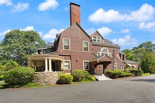 156 Chestnut Ave 6, North Andover, MA 01845