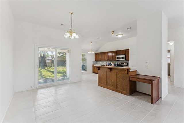 1833 Parkridge Drive, Norman, OK 73071
