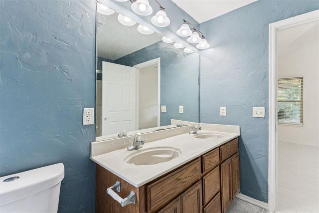 1833 Parkridge Drive, Norman, OK 73071
