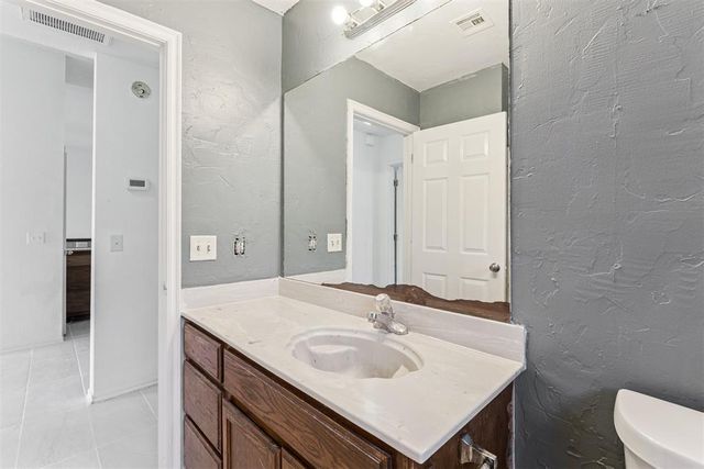 1833 Parkridge Drive, Norman, OK 73071