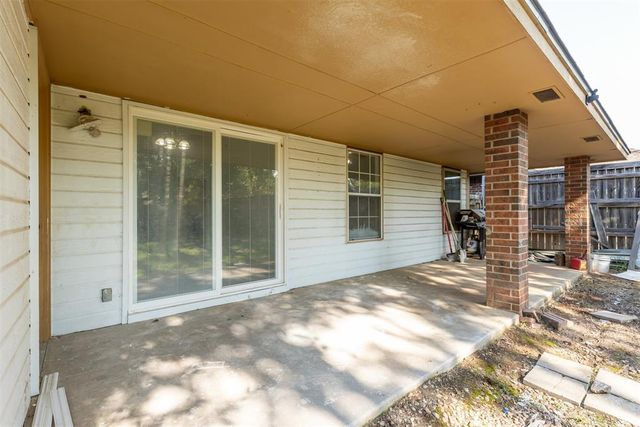 1833 Parkridge Drive, Norman, OK 73071