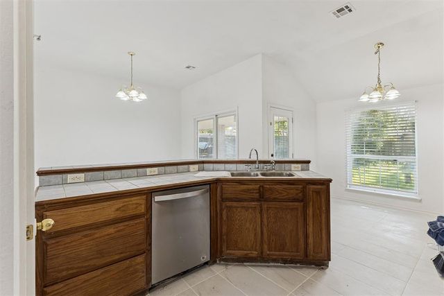 1833 Parkridge Drive, Norman, OK 73071