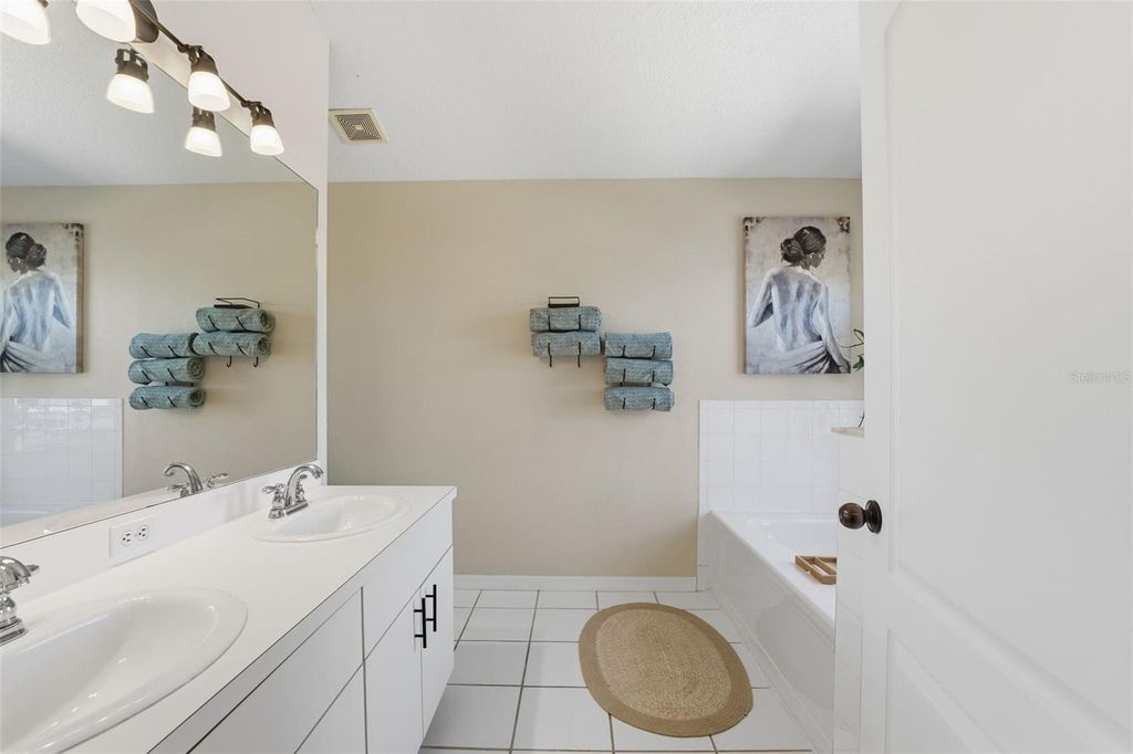 Image 25 of property listing at 4112 SAVAGE STATION CIRCLE, New Port Richey, FL 34653