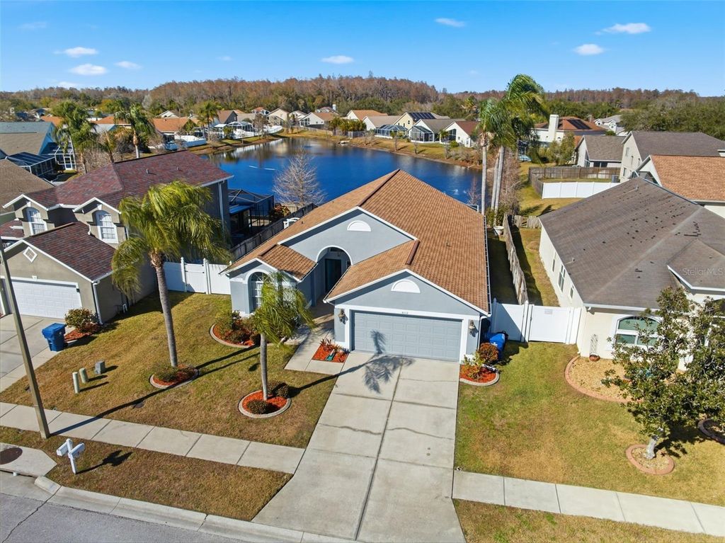 Image 4 of property listing at 4112 SAVAGE STATION CIRCLE, New Port Richey, FL 34653