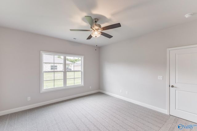 122 Gulf Hills Avenue, Toney, AL 35773
